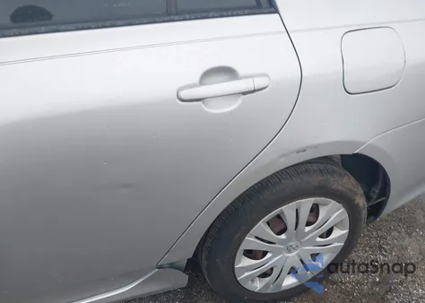 2009 Toyota Corolla Xle z USA, uszkodzony, nr VIN JTDBL40EX99060038